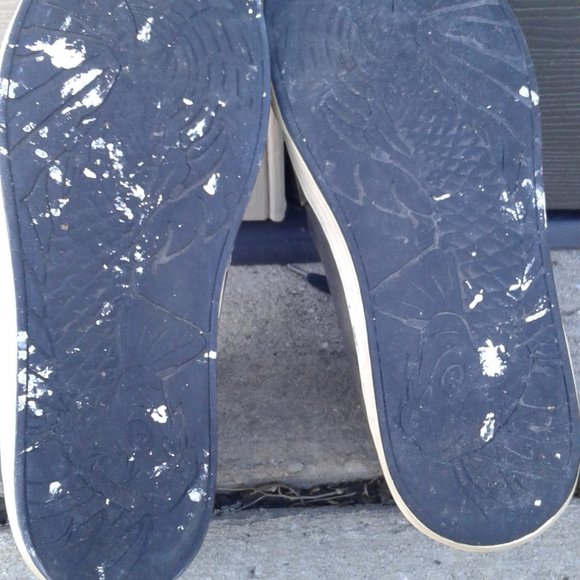 High Top Shoe - Picture 5 of 6